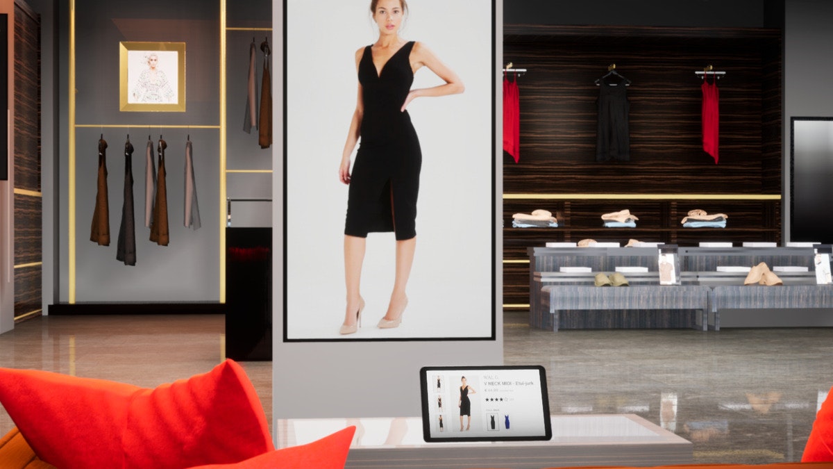 FashionStore_Phygital approach-10'' T-Line touch image
